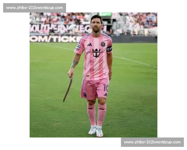 罗马诺确认！曼联 14 岁 “小梅西” 续约两年，U18 三场三球引爆老特拉福德